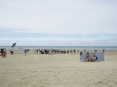 Beaufort 2021: The Long Parade by Ari Benjamin Meyers - From the French border to Koksijde with teachers and students of the music academy StAPwest and Die Verdammte Spielerei