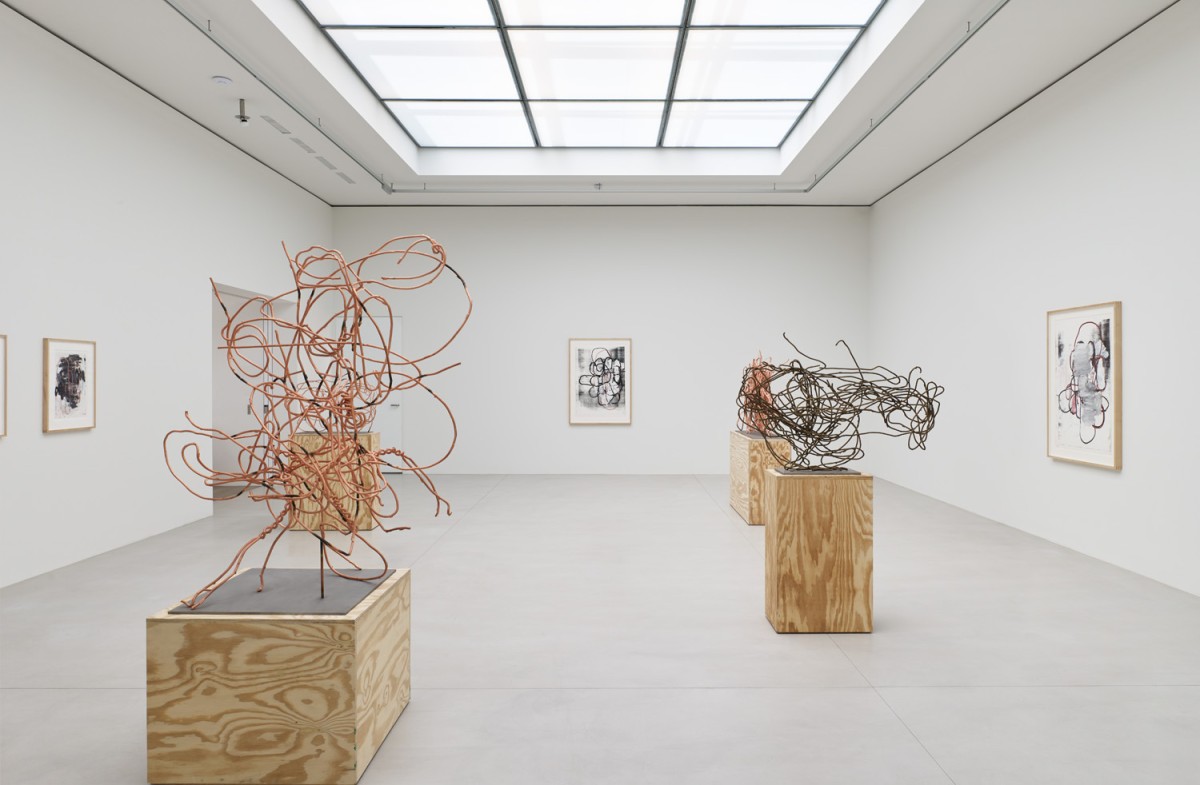View of Christopher Wool's inaugural exhibition on the third floor of the St-Georges Gallery of Xavier Hufkens - 